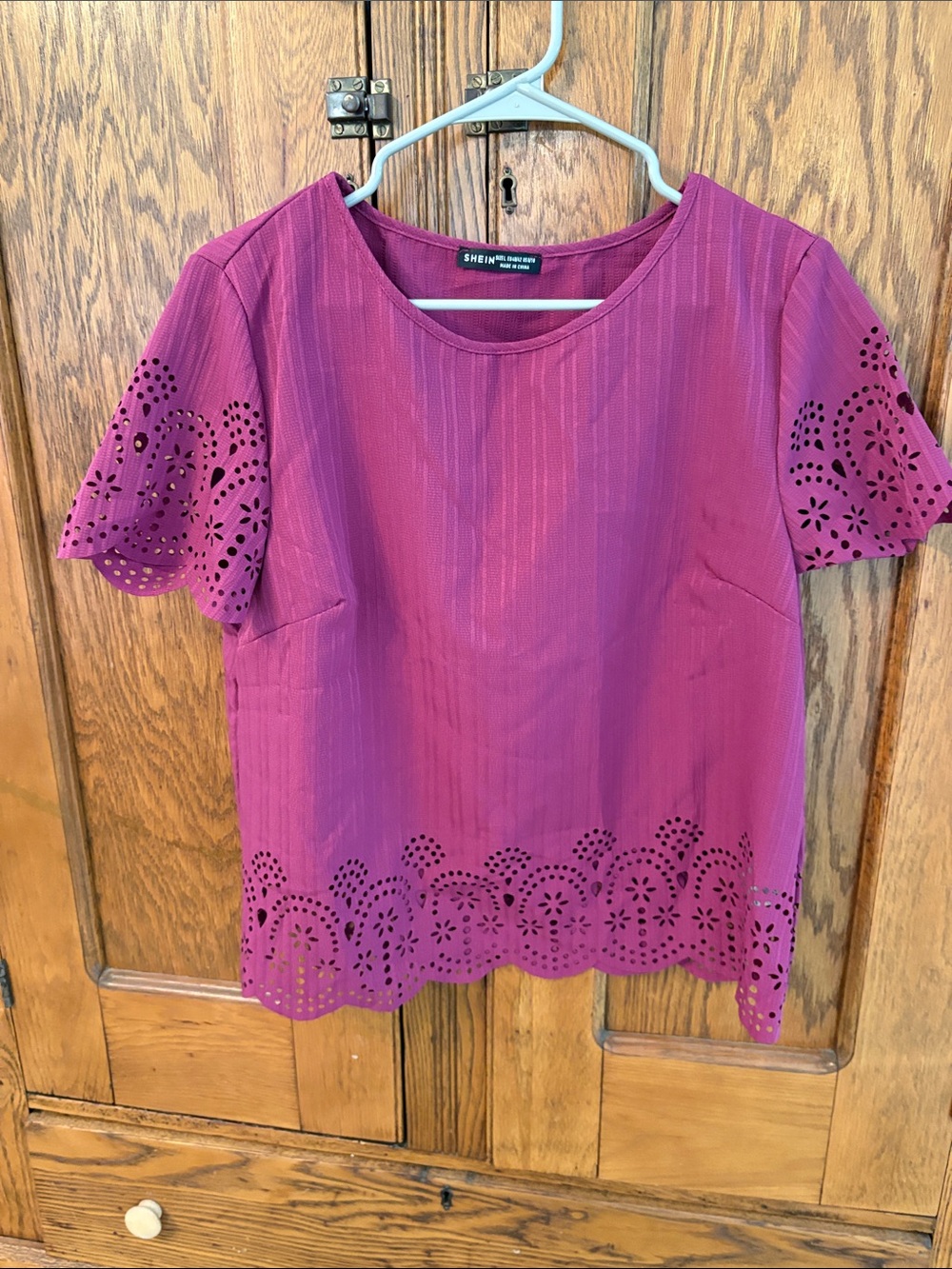 SHEIN Fuchsia Laser-Cut Short Sleeve Blouse